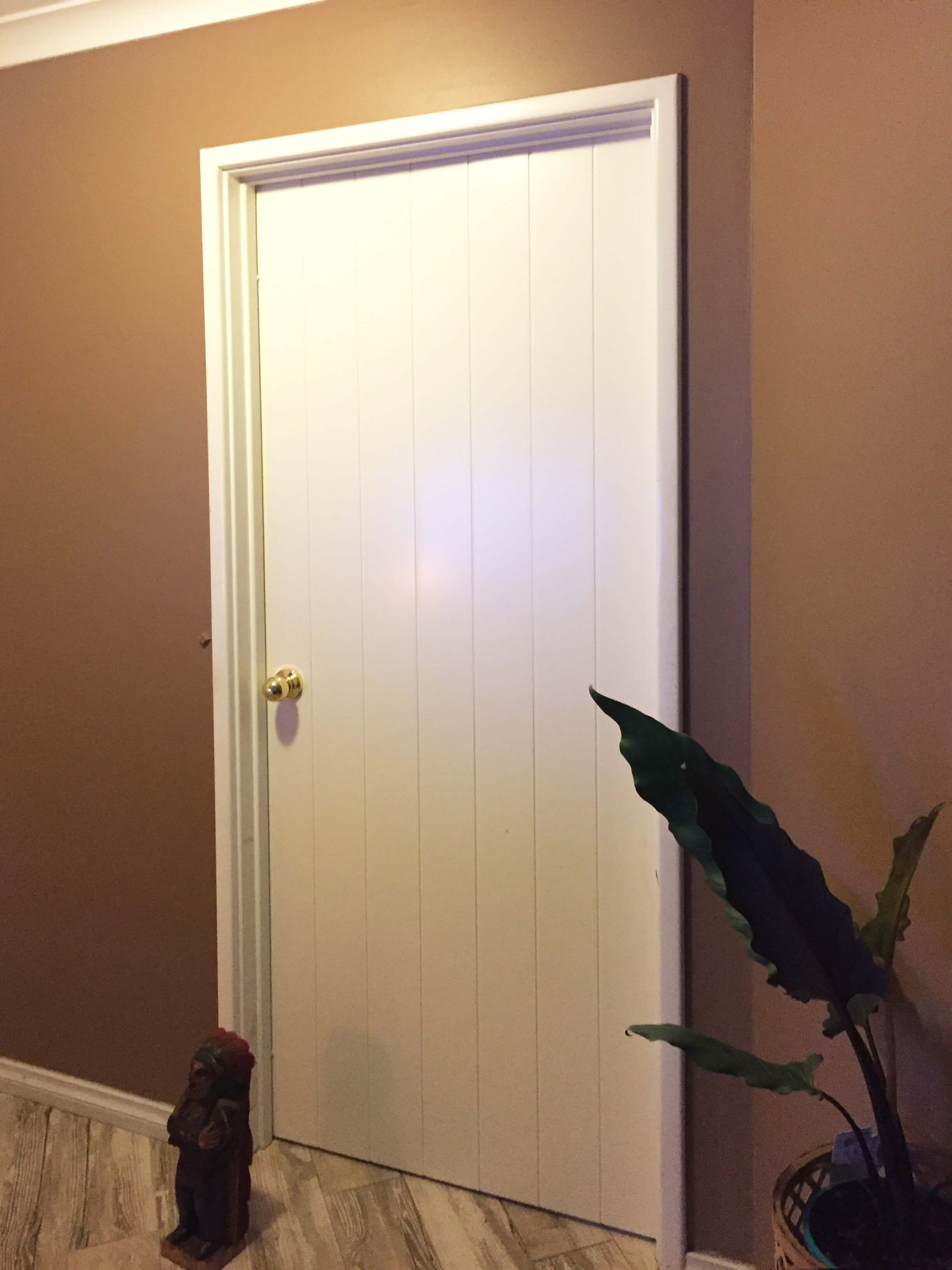 Doors Plus Internal hollow core Definiti Painted white bedroom door