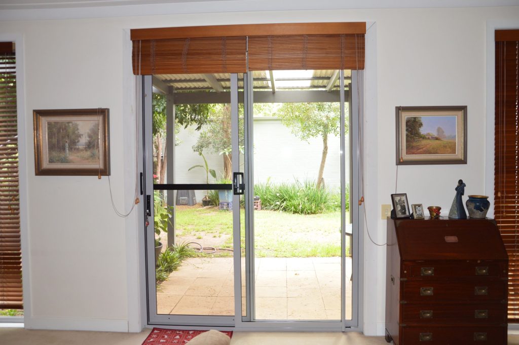 Doors Plus - External Aluminium Sliding Door with Screen Door