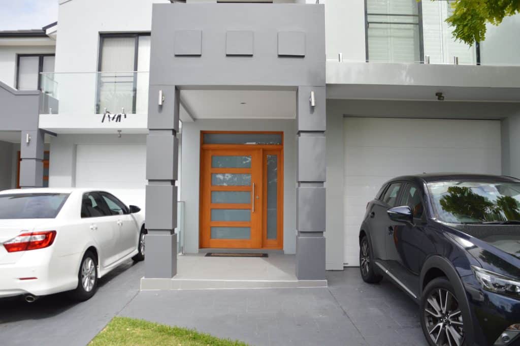 Doors Plus - Front Entry Door with Sidelite and Transom - Stained Light Maple