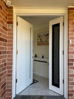 Doors Plus - External Front Door Painted White with Opening 2-in-1 Side Panel