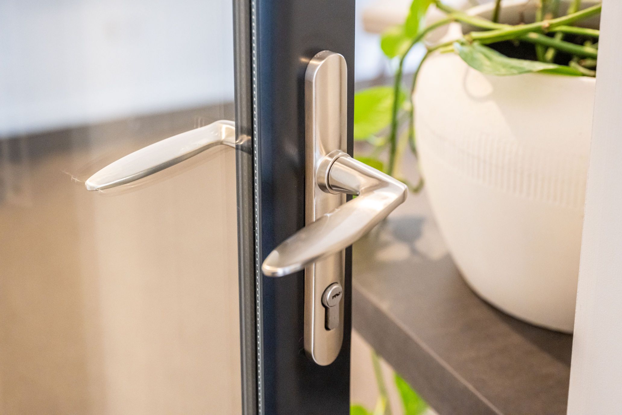 Doors Plus - Hardware for Aluminium Zone Living